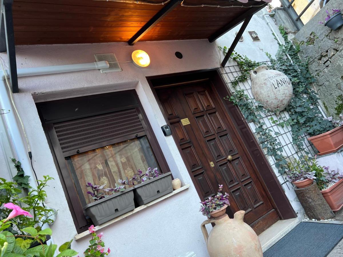 テルニL' Anfora Locazione Turisticaアパートメント エクステリア 写真